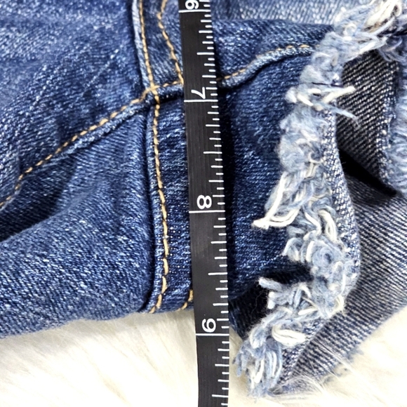 Distressed Patchwork Jean Shorts – by Aeropostale Medium Wash Denim Sz 0 - Picture 14 of 16